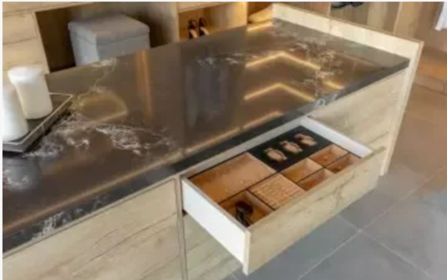 HiDubai-business-closet-world-trading-shopping-furniture-decor-al-barsha-2-dubai