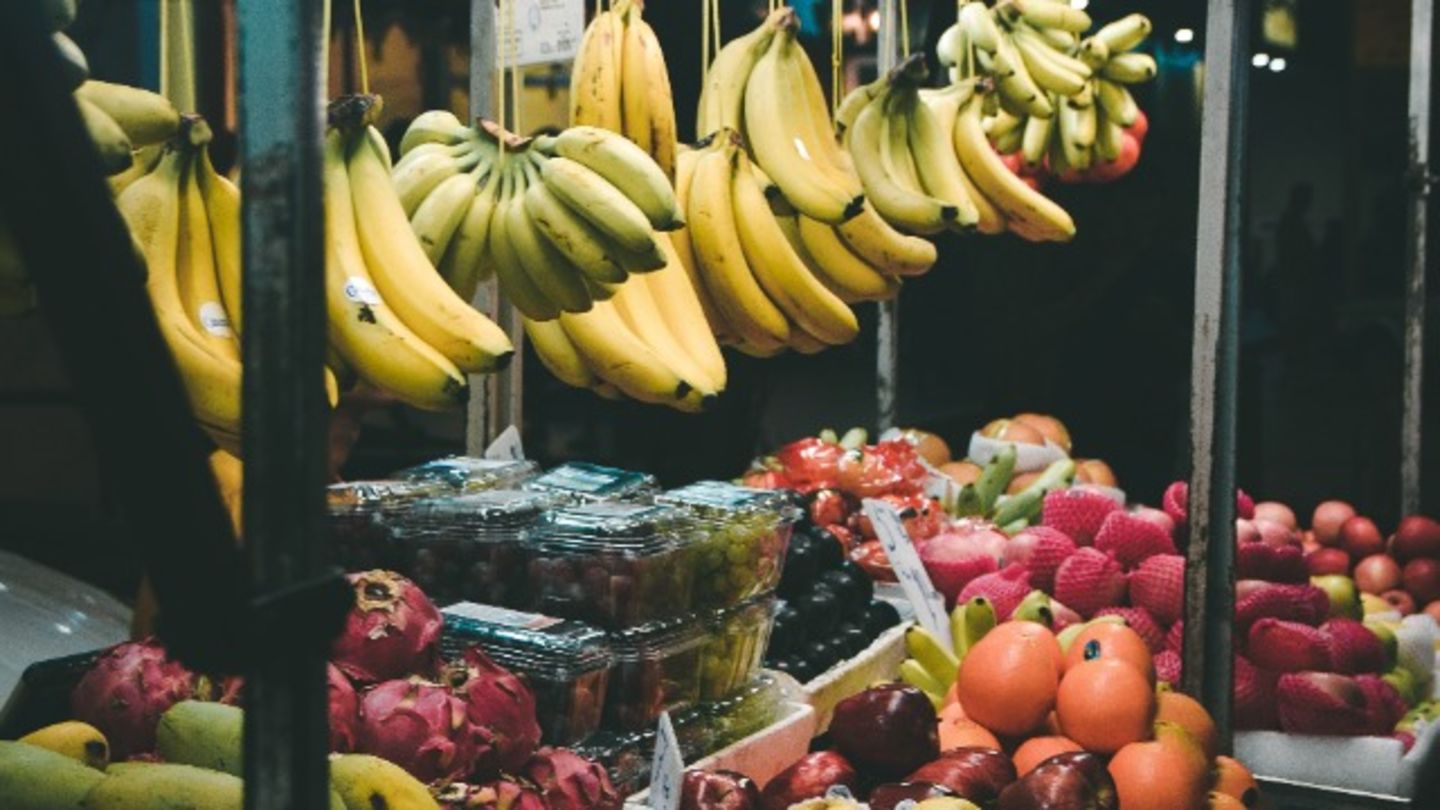 HiDubai-business-al-joory-grocery-shopping-supermarkets-hypermarkets-grocery-stores-meena-bazar-al-souq-al-kabeer-dubai