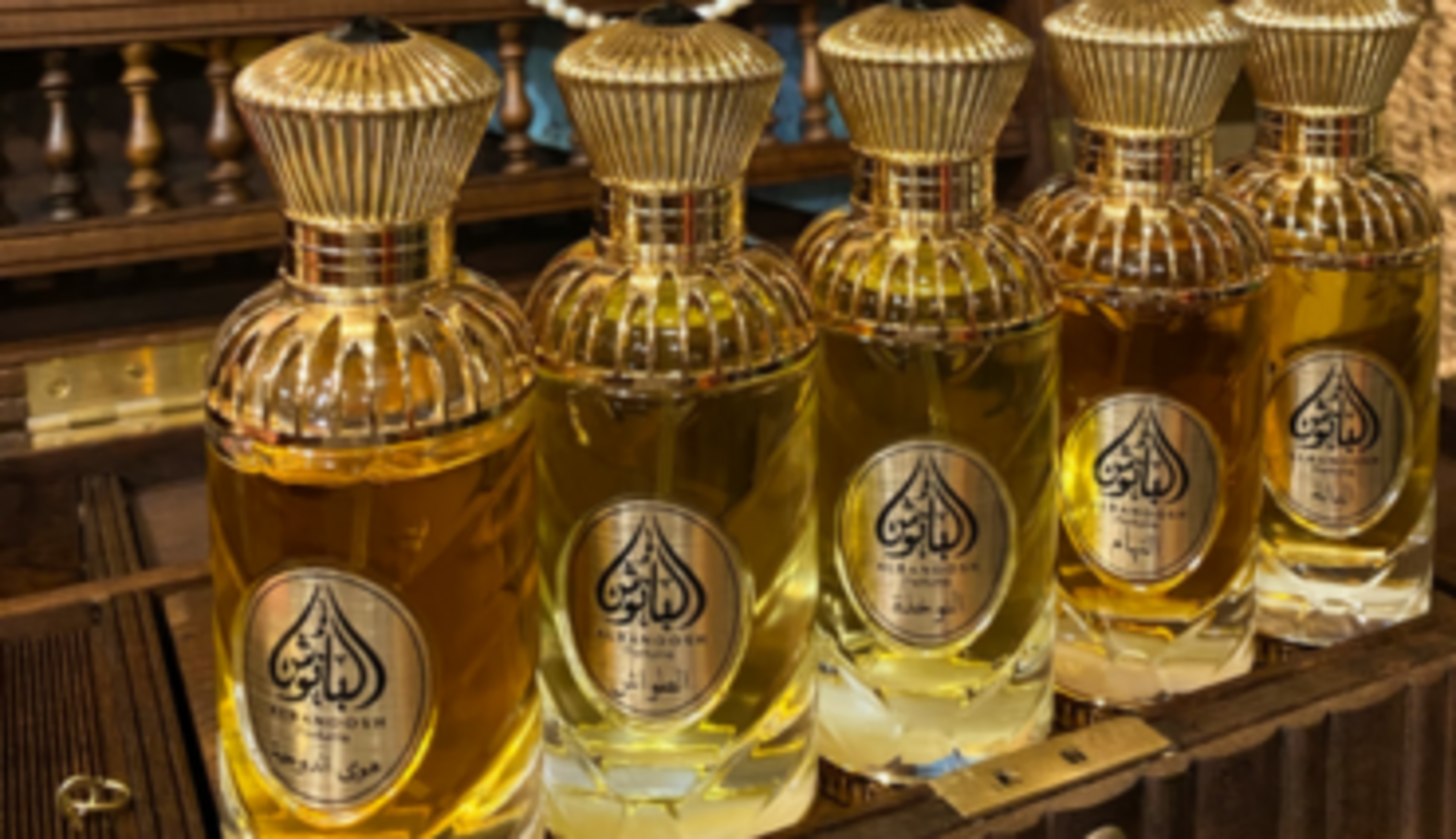 HiDubai-business-al-banoosh-perfumes-and-gifts-shopping-beauty-cosmetics-stores-al-safa-1-dubai