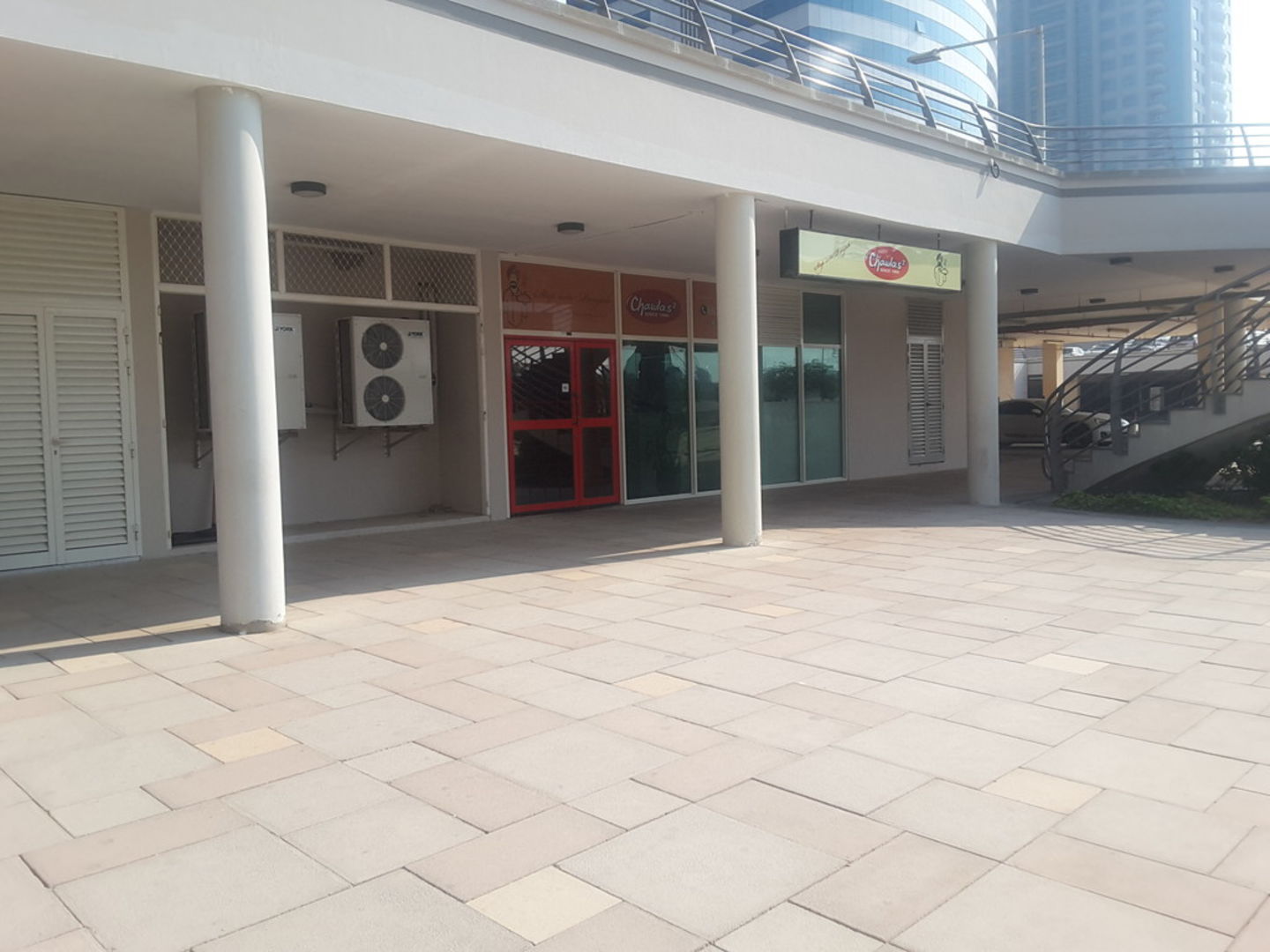 HiDubai-business-chawlas-2-restaurant-food-beverage-restaurants-bars-jumeirah-lake-towers-al-thanyah-5-dubai-2