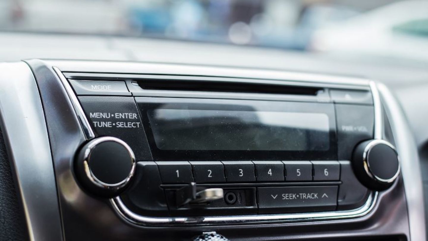 HiDubai-business-key-fashion-electronics-trading-shopping-consumer-electronics-ras-al-khor-industrial-2-dubai