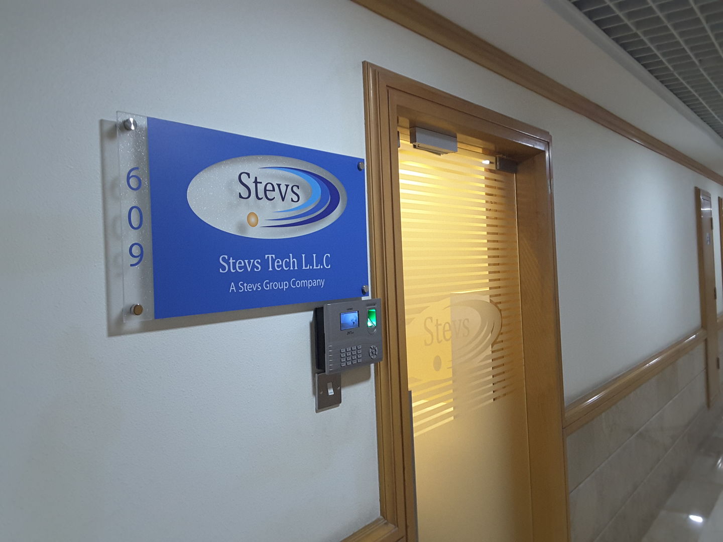 HiDubai-business-stevs-tech-home-cleaning-services-oud-metha-dubai-2