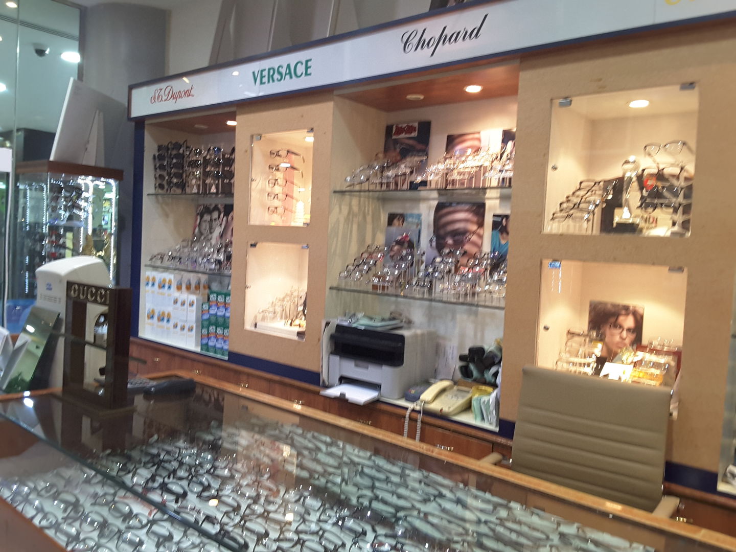 HiDubai-business-royal-adasat-opticals-shopping-watches-eyewear-al-rashidiya-dubai-2