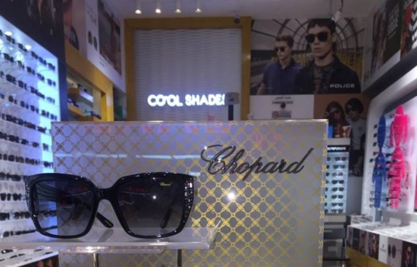 HiDubai-business-cool-shades-optics-shopping-watches-eyewear-al-fahidi-al-souq-al-kabeer-dubai