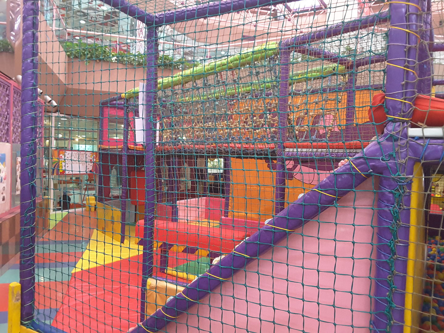 HiDubai-business-fun-corner-leisure-culture-amusement-parks-arcades-jumeirah-1-dubai-2