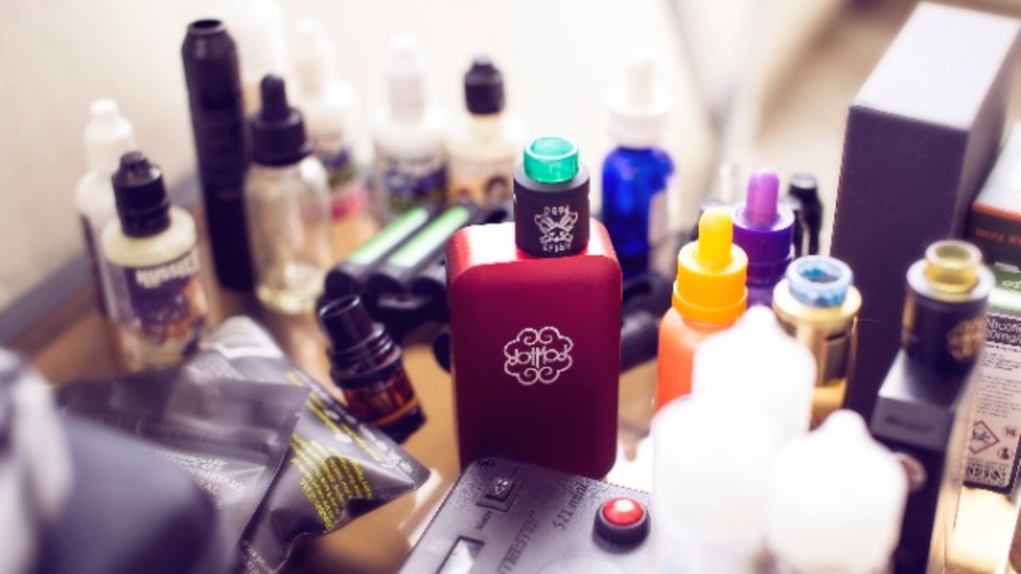 Vape Corner, (Smoking Centers) in The Palm Deira, Dubai