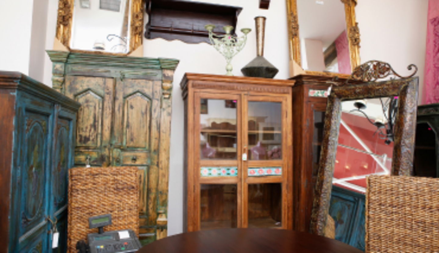 HiDubai-business-woodland-used-furniture-trading-shopping-furniture-decor-al-karama-dubai