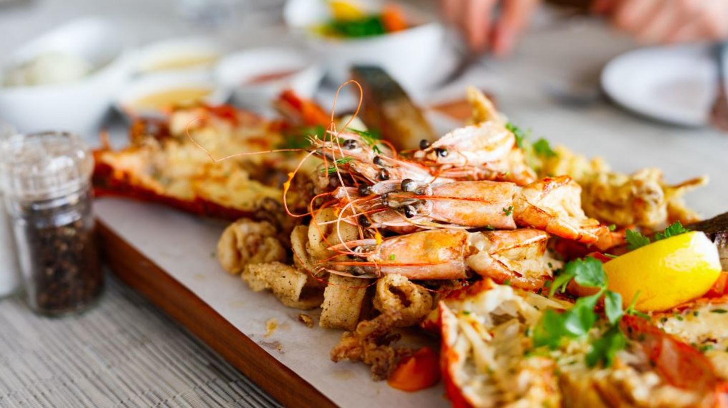 HiDubai-business-shellfish-bar-dmcc-food-beverage-restaurants-bars-jumeirah-lake-towers-al-thanyah-5-dubai