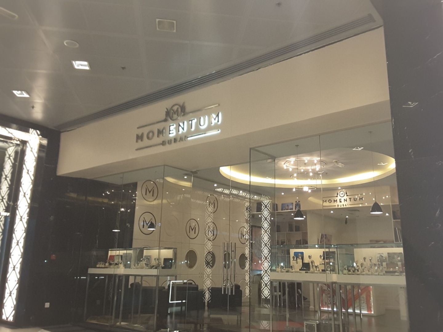 HiDubai-business-momentum-dubai-shopping-watches-eyewear-dubai-international-financial-centre-zaabeel-2-dubai-2