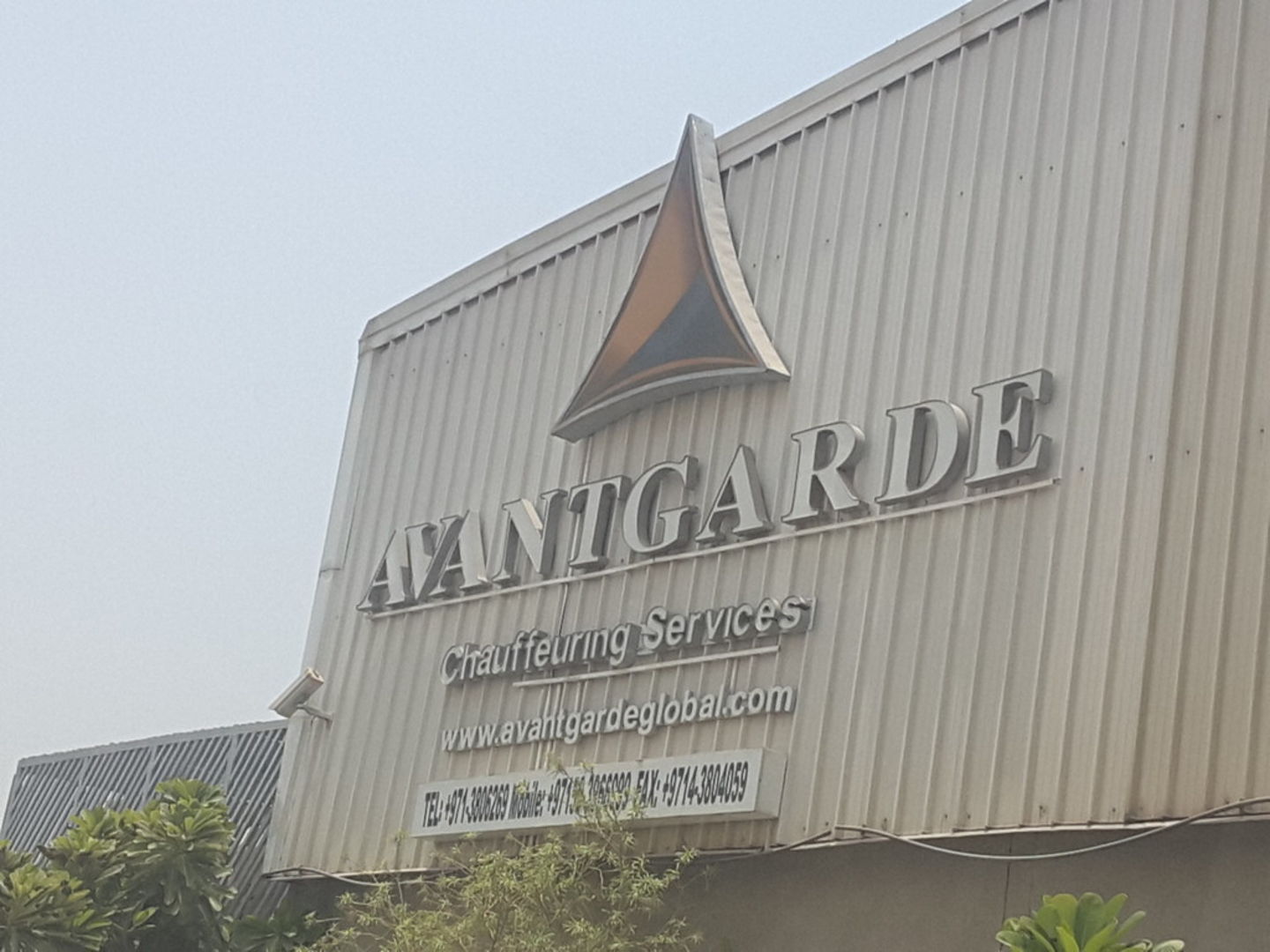 HiDubai-business-avantgarde-chauffeuring-services-transport-vehicle-services-private-transport-al-quoz-industrial-4-dubai-2