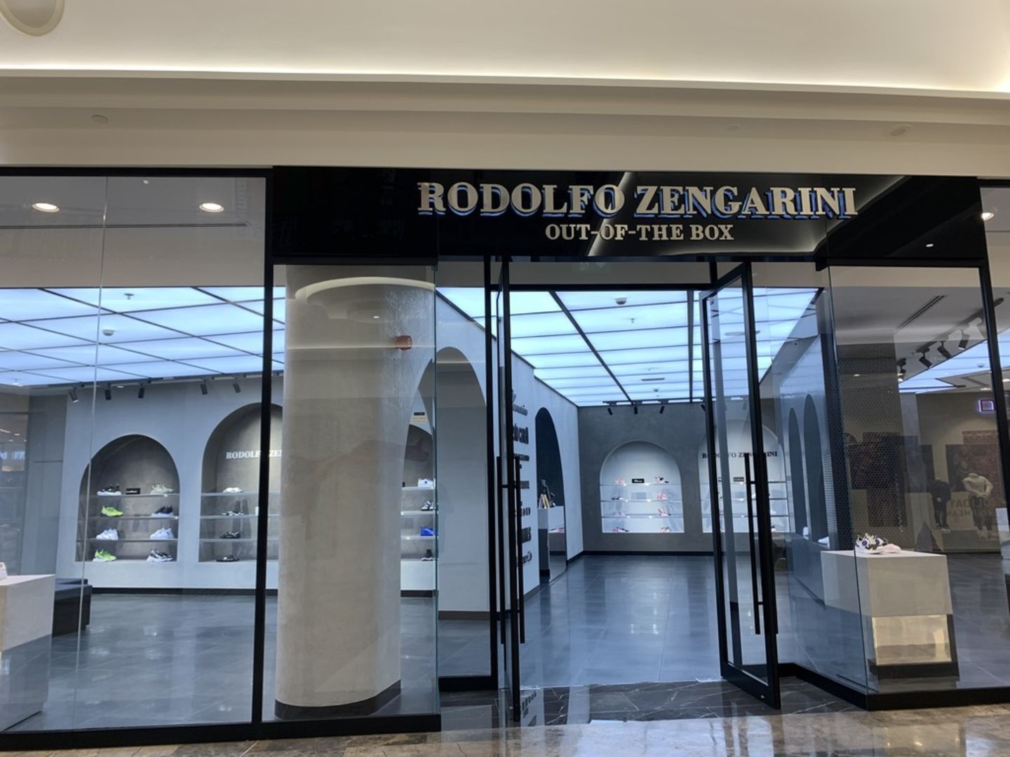 HiDubai-business-rodolfo-zengarini-shopping-footwear-mankhool-dubai