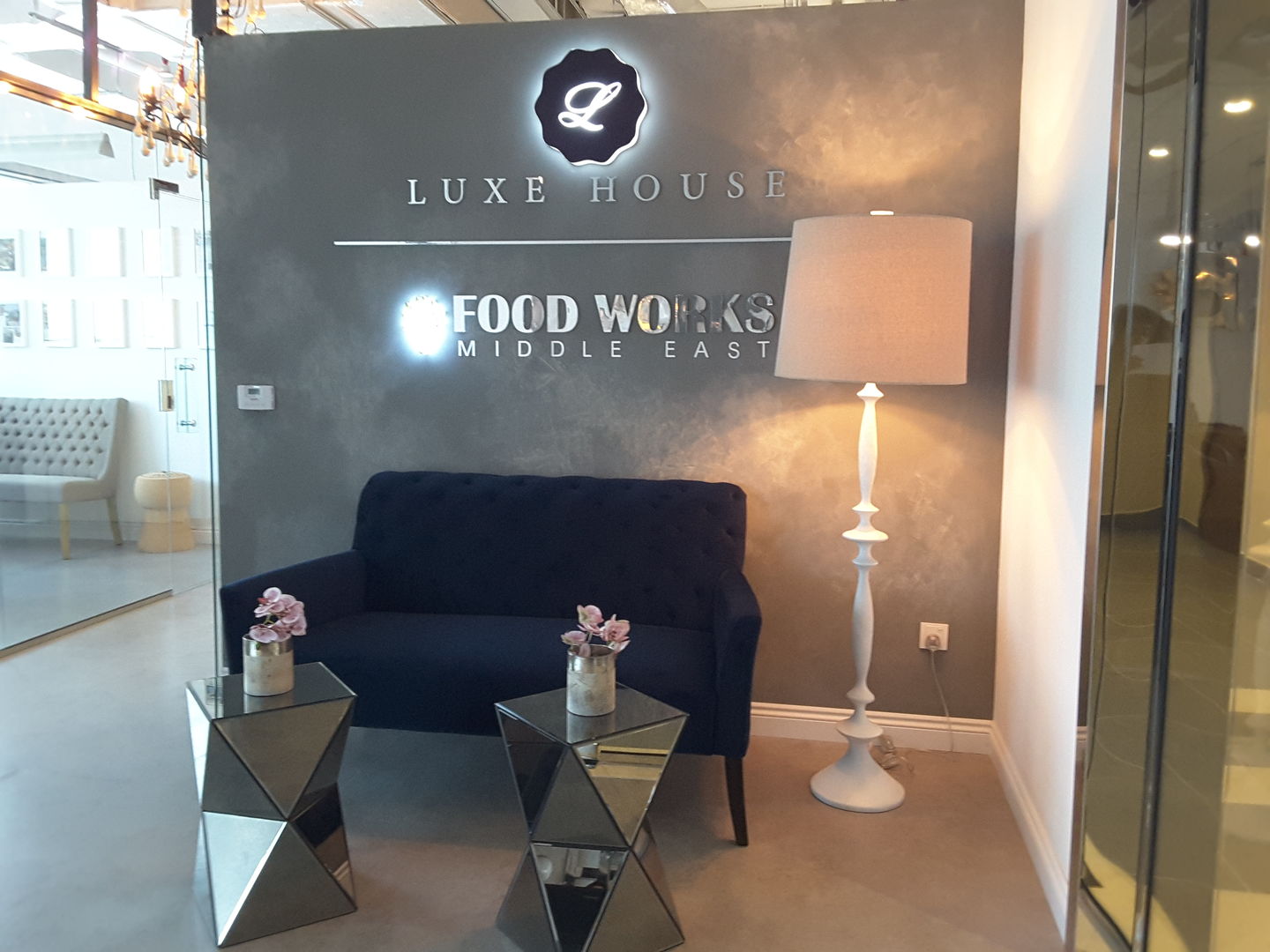 HiDubai-business-luxe-house-perfumes-trading-b2b-services-distributors-wholesalers-downtown-dubai-dubai-2