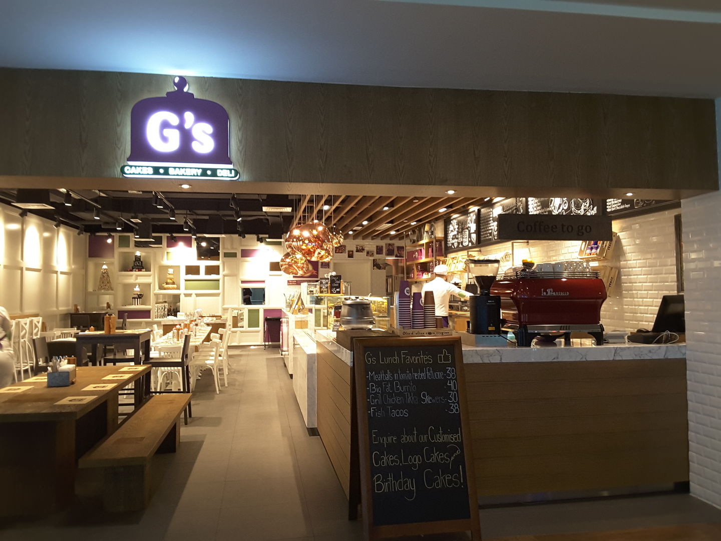 HiDubai-business-gs-bakery-cafe-food-beverage-bakeries-desserts-sweets-dubai-airport-free-zone-dubai-international-airport-dubai