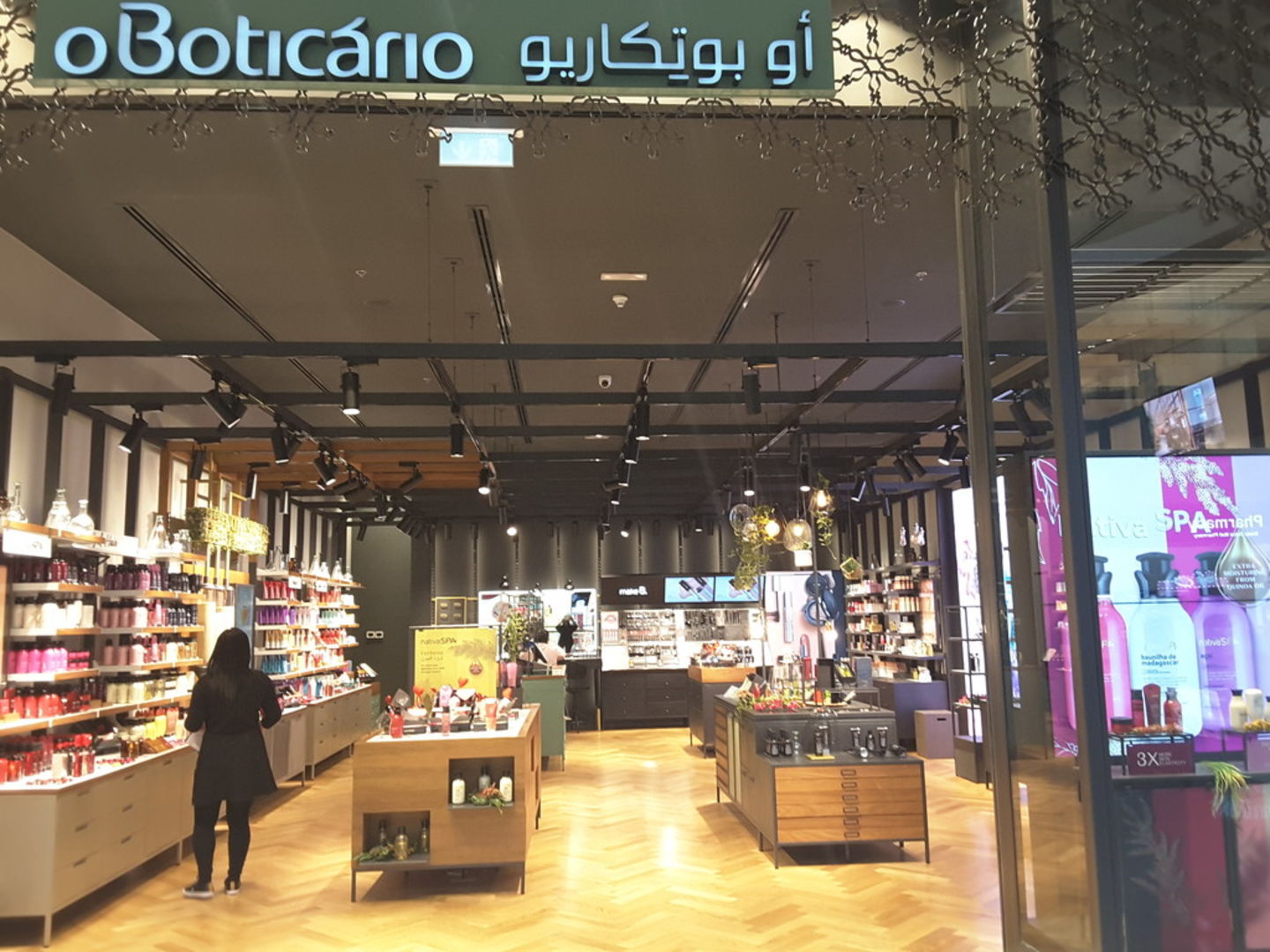 HiDubai-business-o-boticario-shopping-beauty-cosmetics-stores-burj-khalifa-dubai