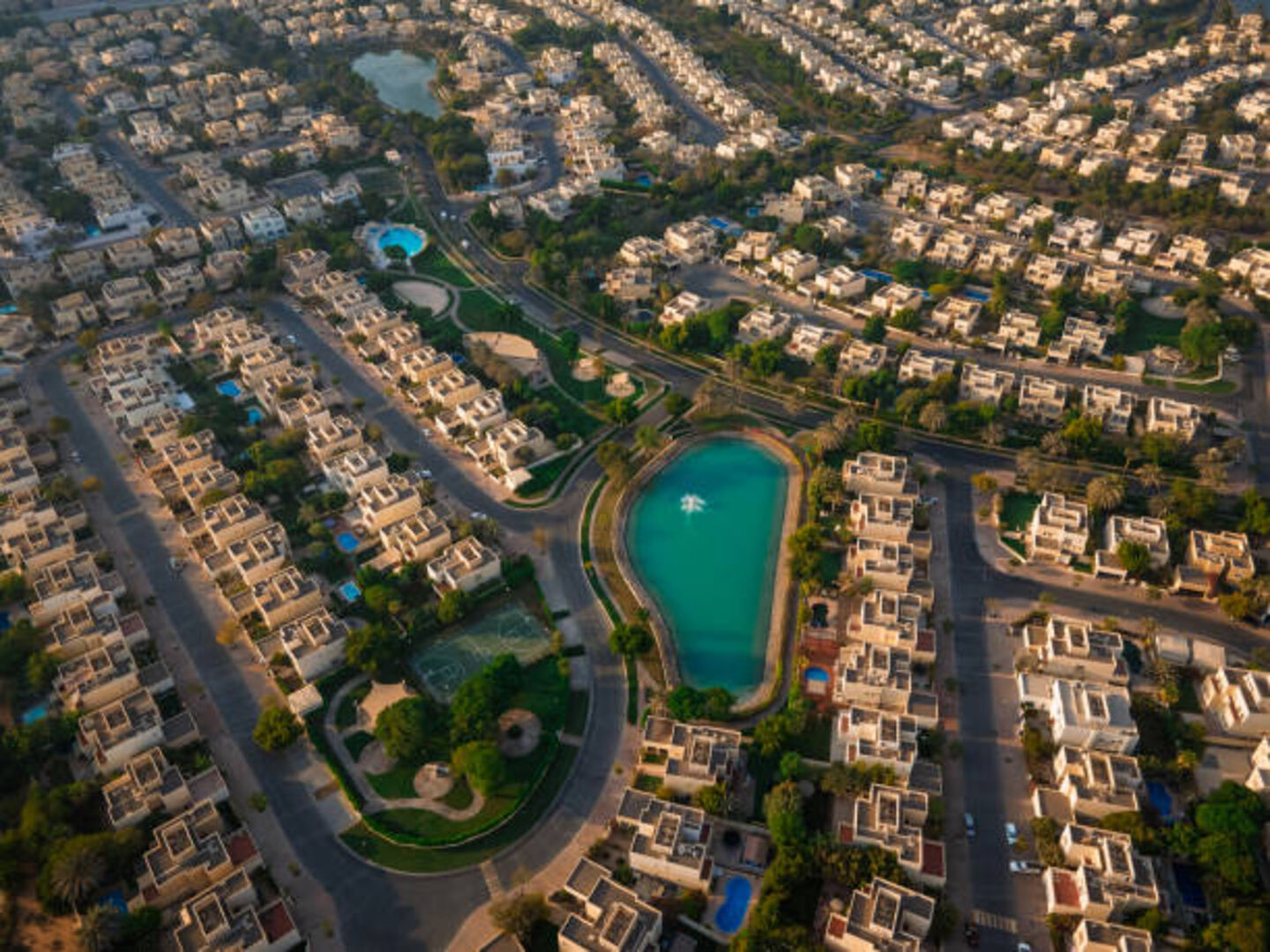 HiDubai-business-fam-properties-housing-real-estate-real-estate-agencies-business-bay-dubai-6