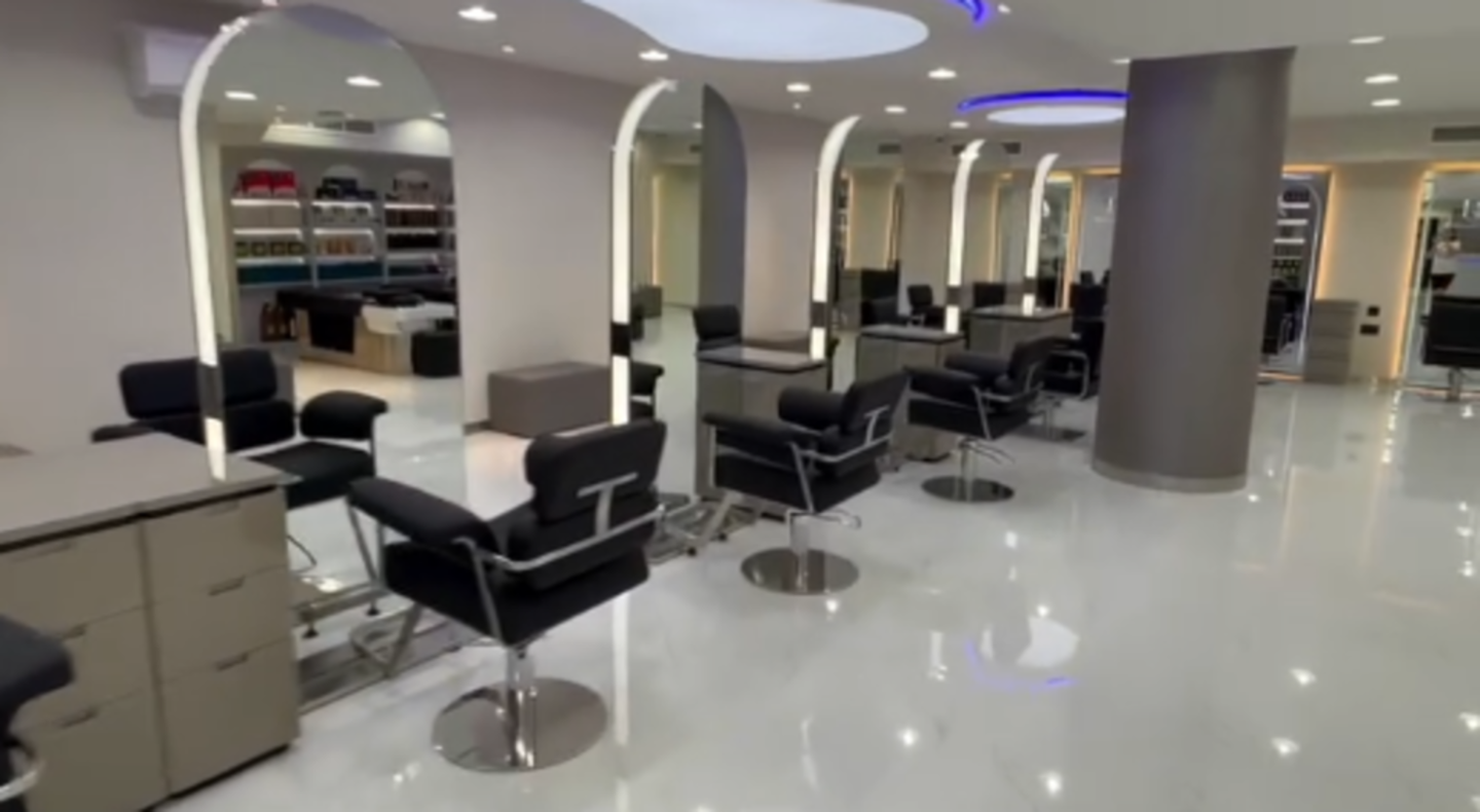 HiDubai-business-hollywood-ladies-salon-beauty-wellness-health-beauty-salons-port-saeed-dubai