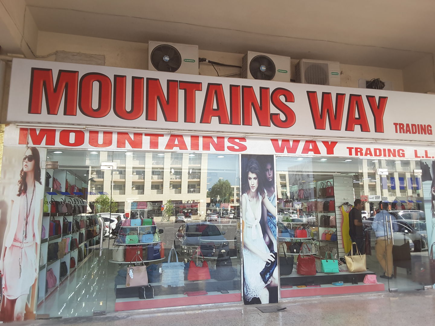 HiDubai-business-mountains-way-trading-shopping-fashion-accessories-al-karama-dubai-2