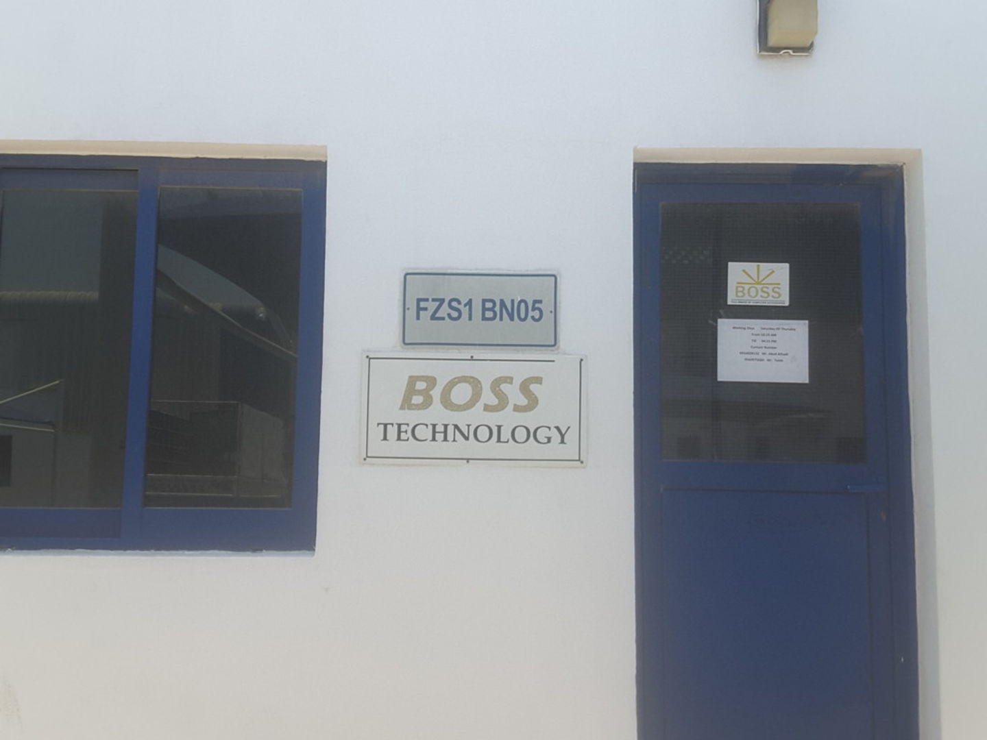 HiDubai-business-boss-technology-b2b-services-distributors-wholesalers-jebel-ali-industrial-2-dubai-2