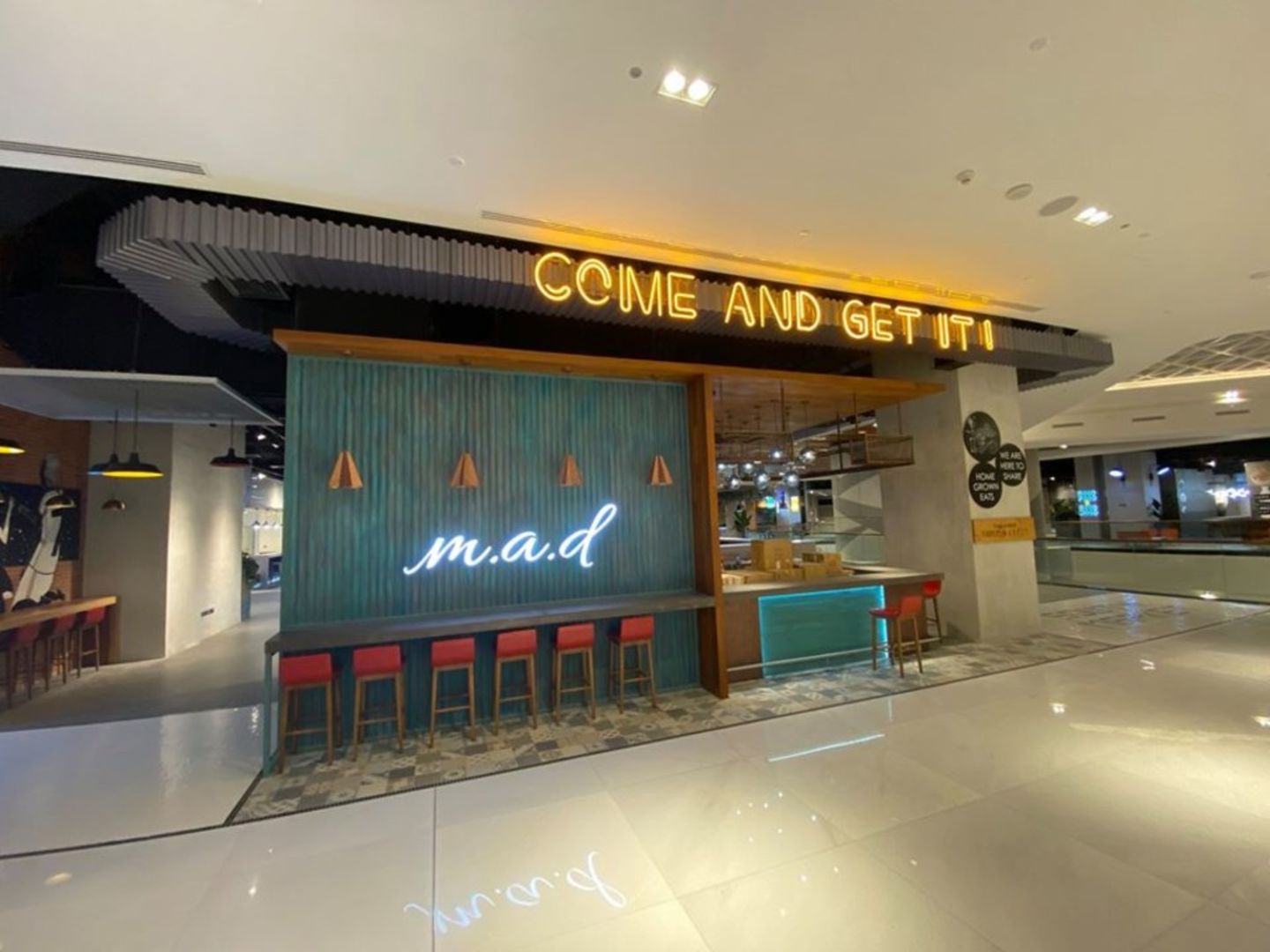 HiDubai-business-modern-asian-desserts-food-beverage-bakeries-desserts-sweets-dubai-international-financial-centre-zaabeel-2-dubai