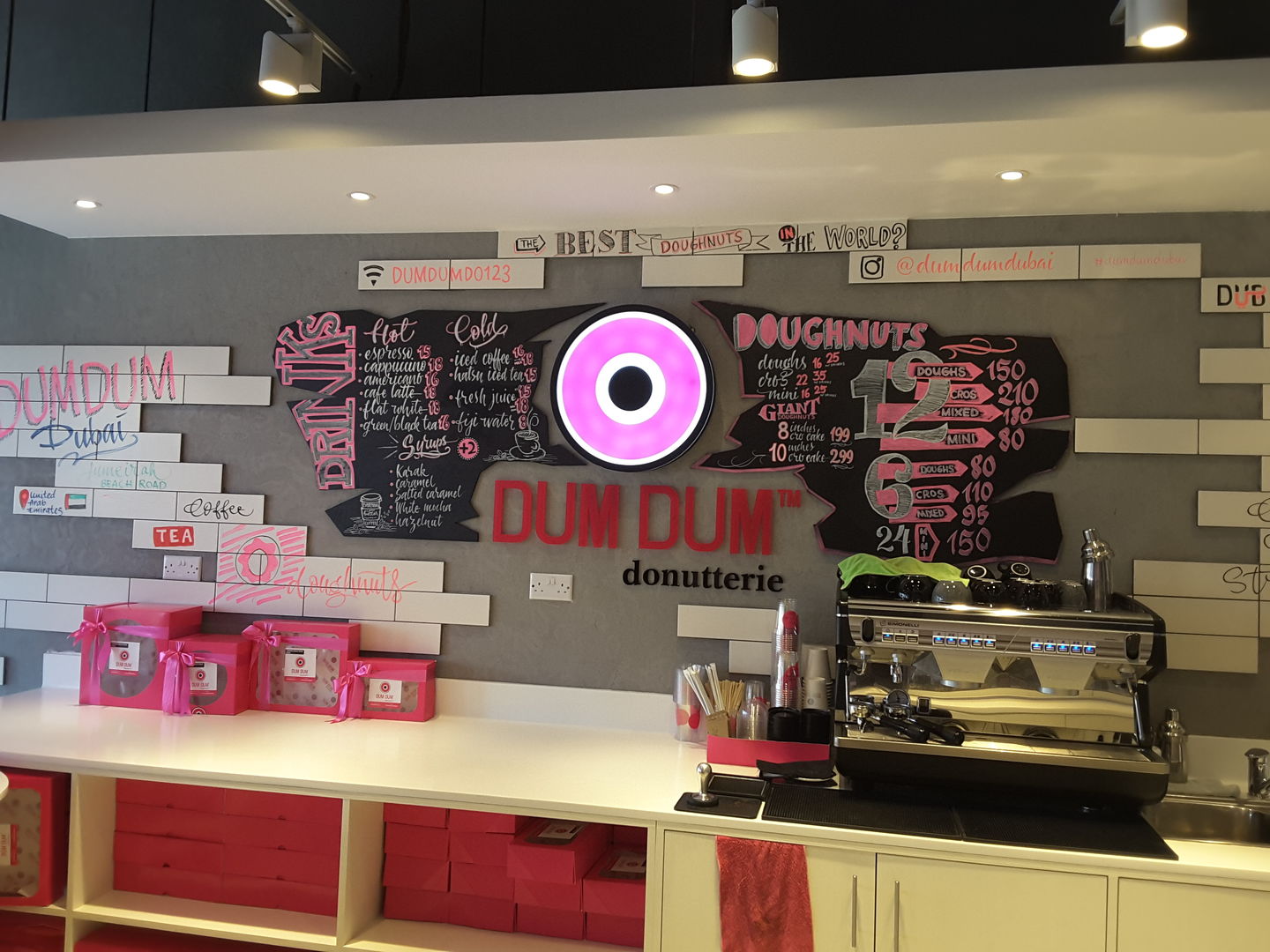 HiDubai-business-dum-dum-donutterie-food-beverage-bakeries-desserts-sweets-umm-suqeim-2-dubai-2