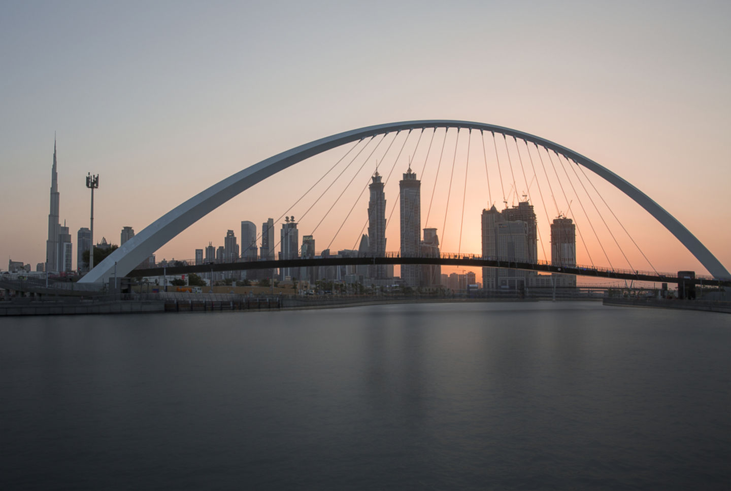 HiDubai-business-we-for-u-real-estate-housing-real-estate-real-estate-agencies-business-bay-dubai-2
