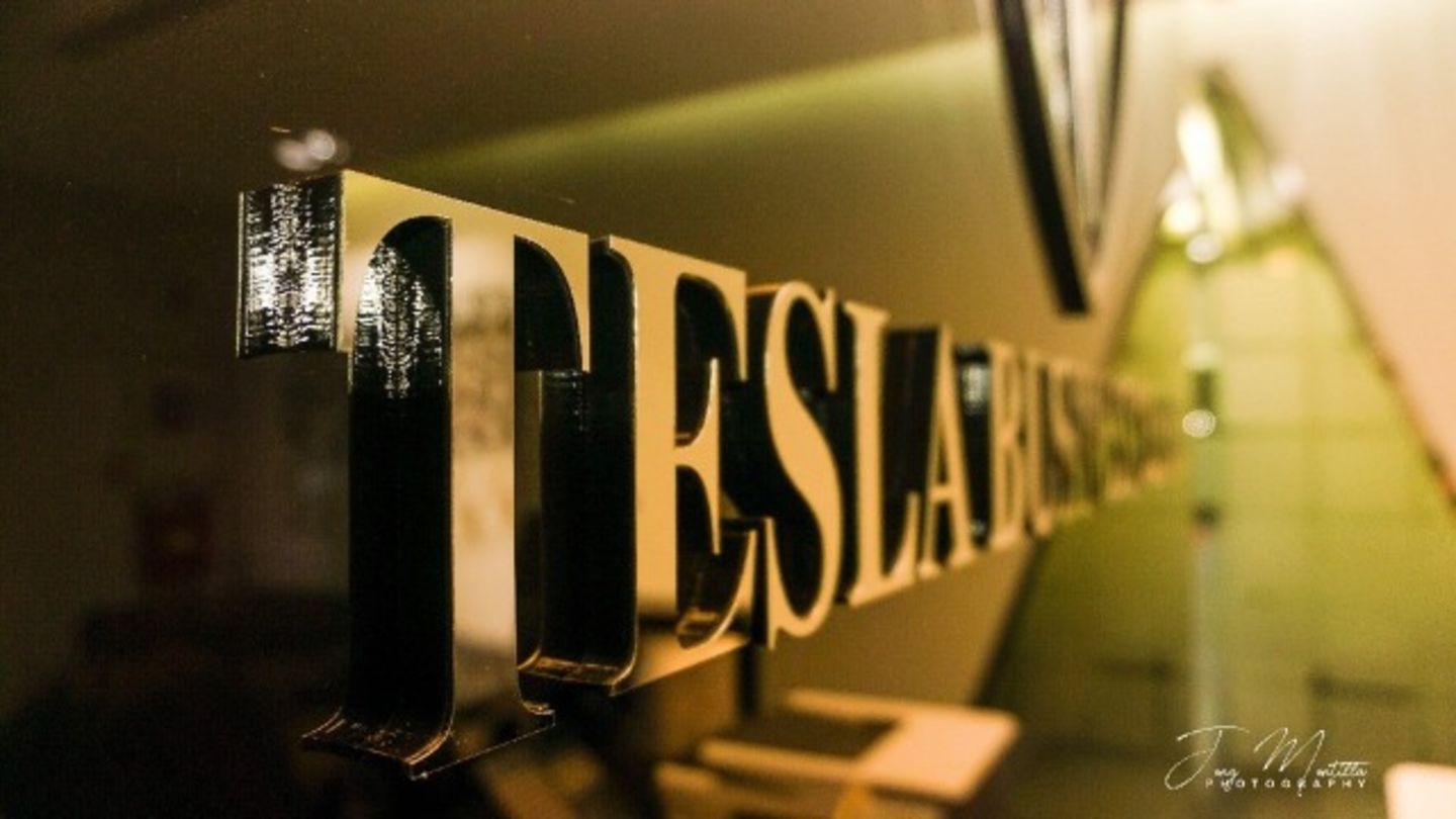 HiDubai-business-tesla-business-center-b2b-services-business-incubators-and-co-working-spaces-al-quoz-industrial-3-dubai