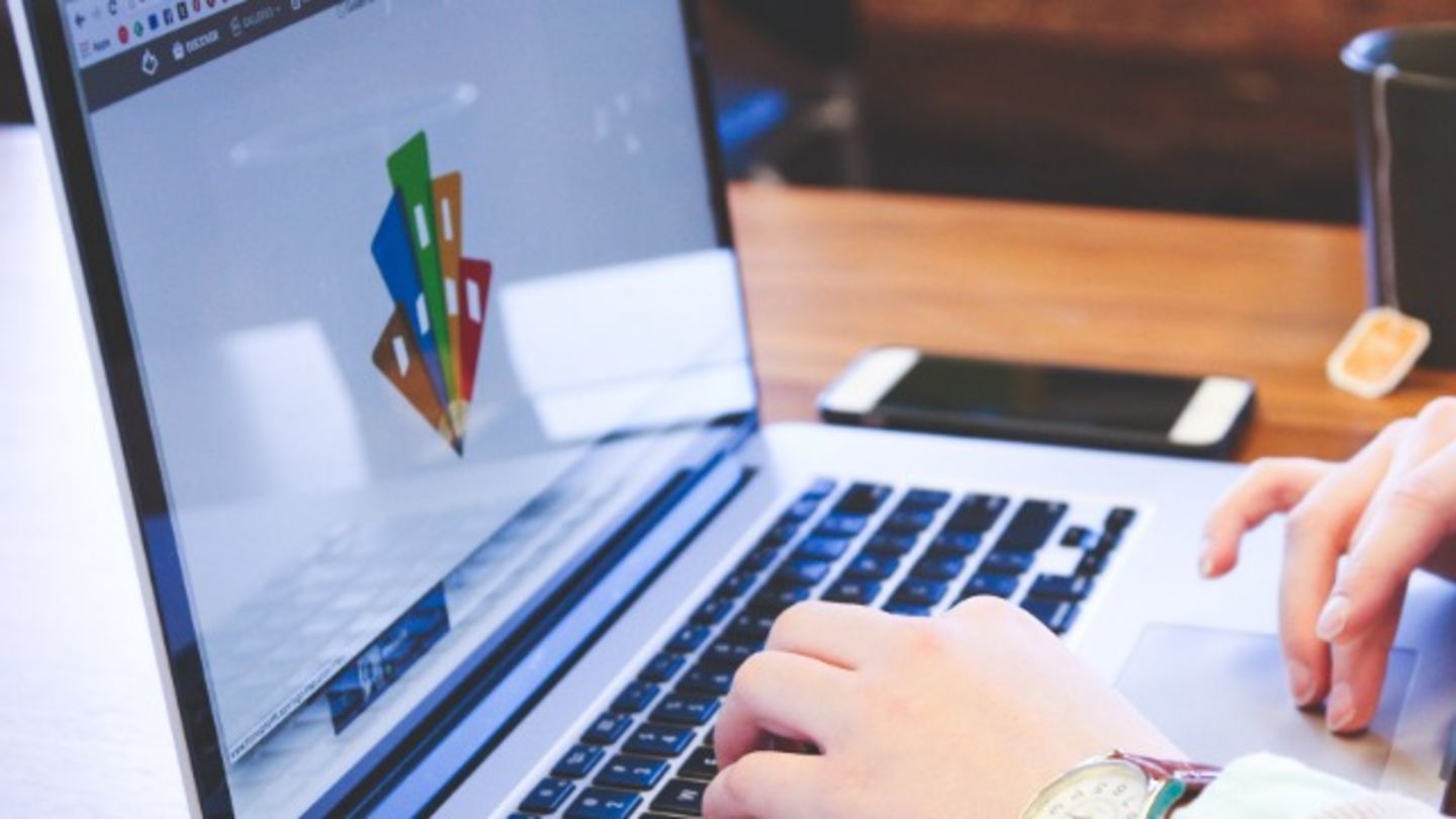 HiDubai-business-al-dar-media-advertising-media-marketing-it-design-advertising-agency-business-bay-dubai