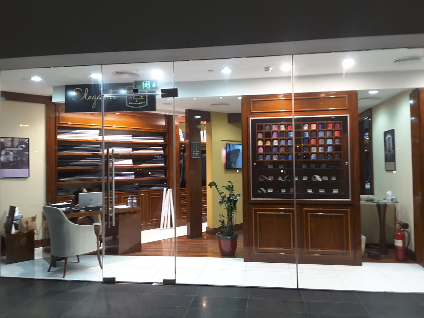 HiDubai-business-elegante-gents-tailoring-shopping-apparel-business-bay-dubai-2