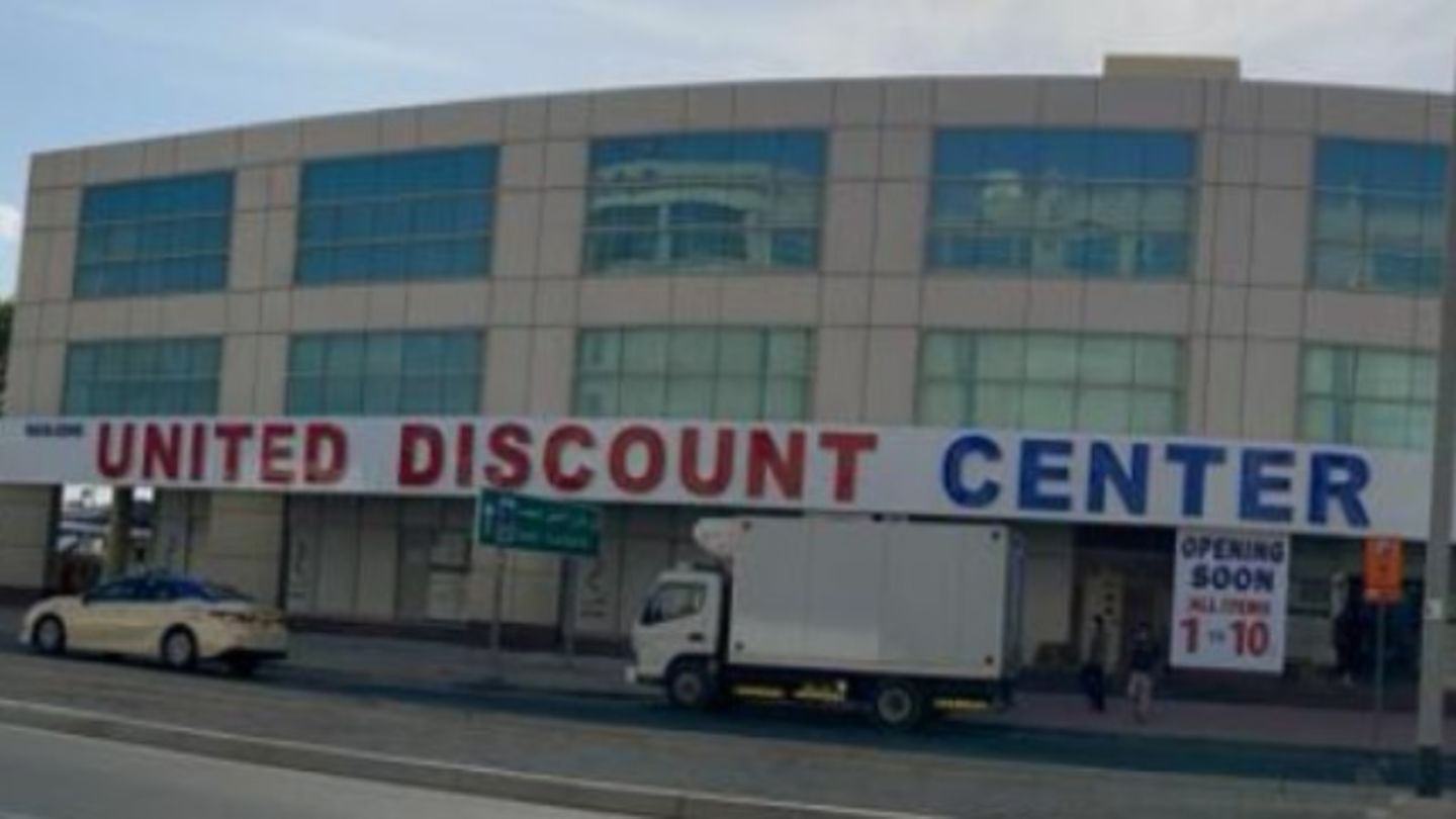 HiDubai-business-safa-zone-united-discount-centre-shopping-supermarkets-hypermarkets-grocery-stores-al-quoz-3-dubai