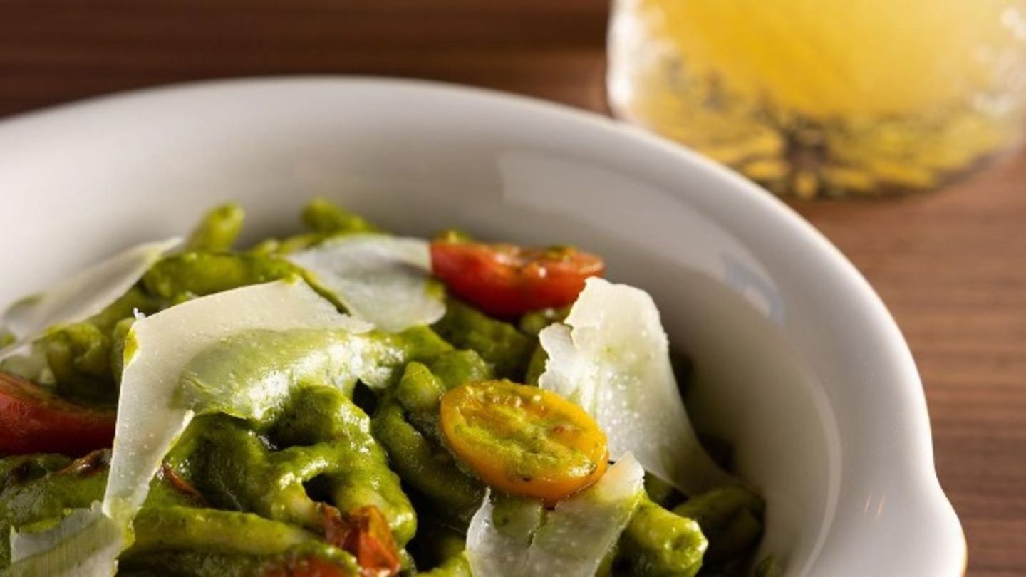 HiDubai-business-the-nice-guy-restaurant-food-beverage-restaurants-bars-trade-centre-2-dubai