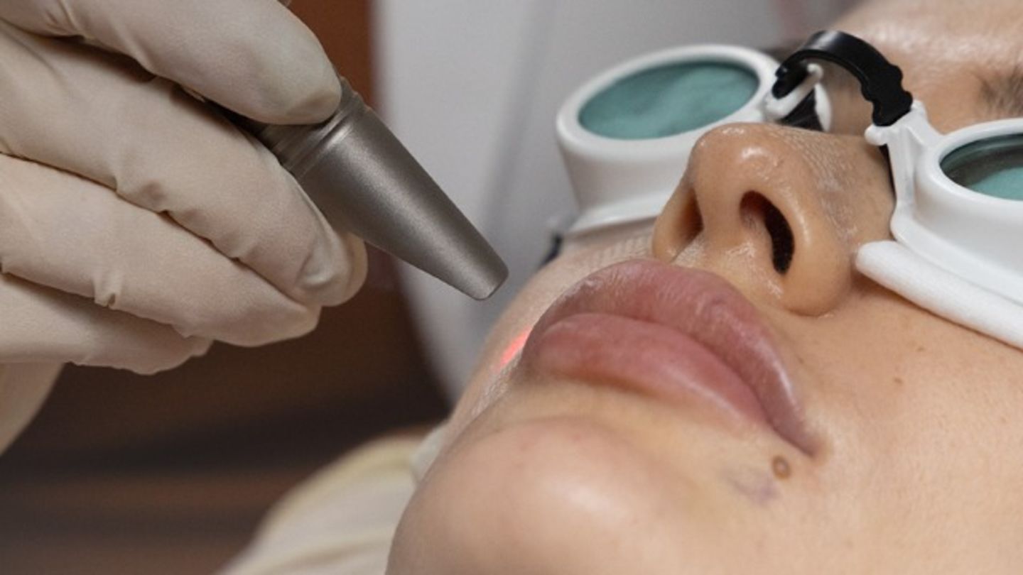 HiDubai-business-derma-247-laser-clinic-beauty-wellness-health-specialty-clinics-nad-al-hammar-dubai