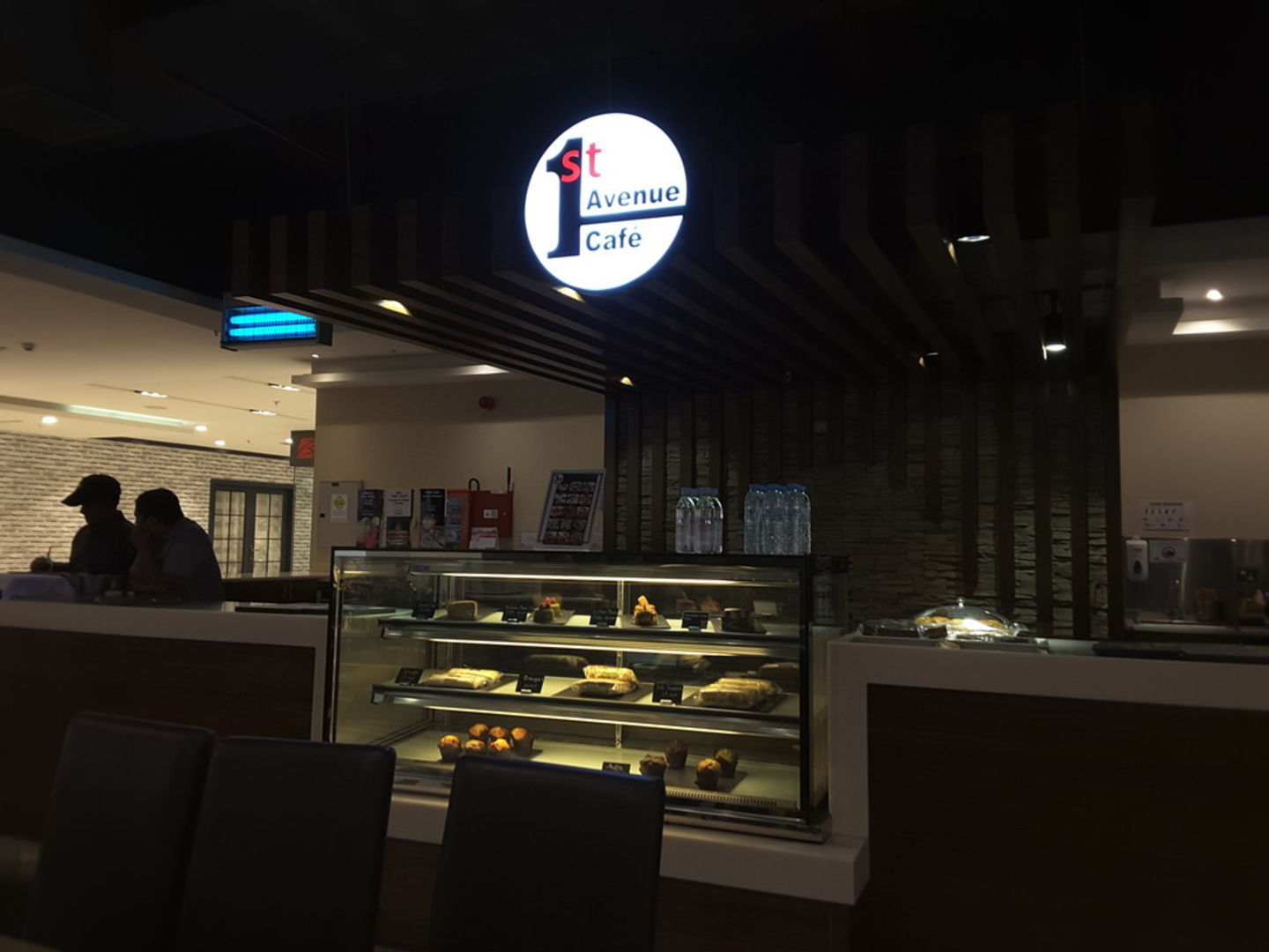 HiDubai-business-first-avenue-cafe-food-beverage-cafeterias-oud-metha-dubai-2