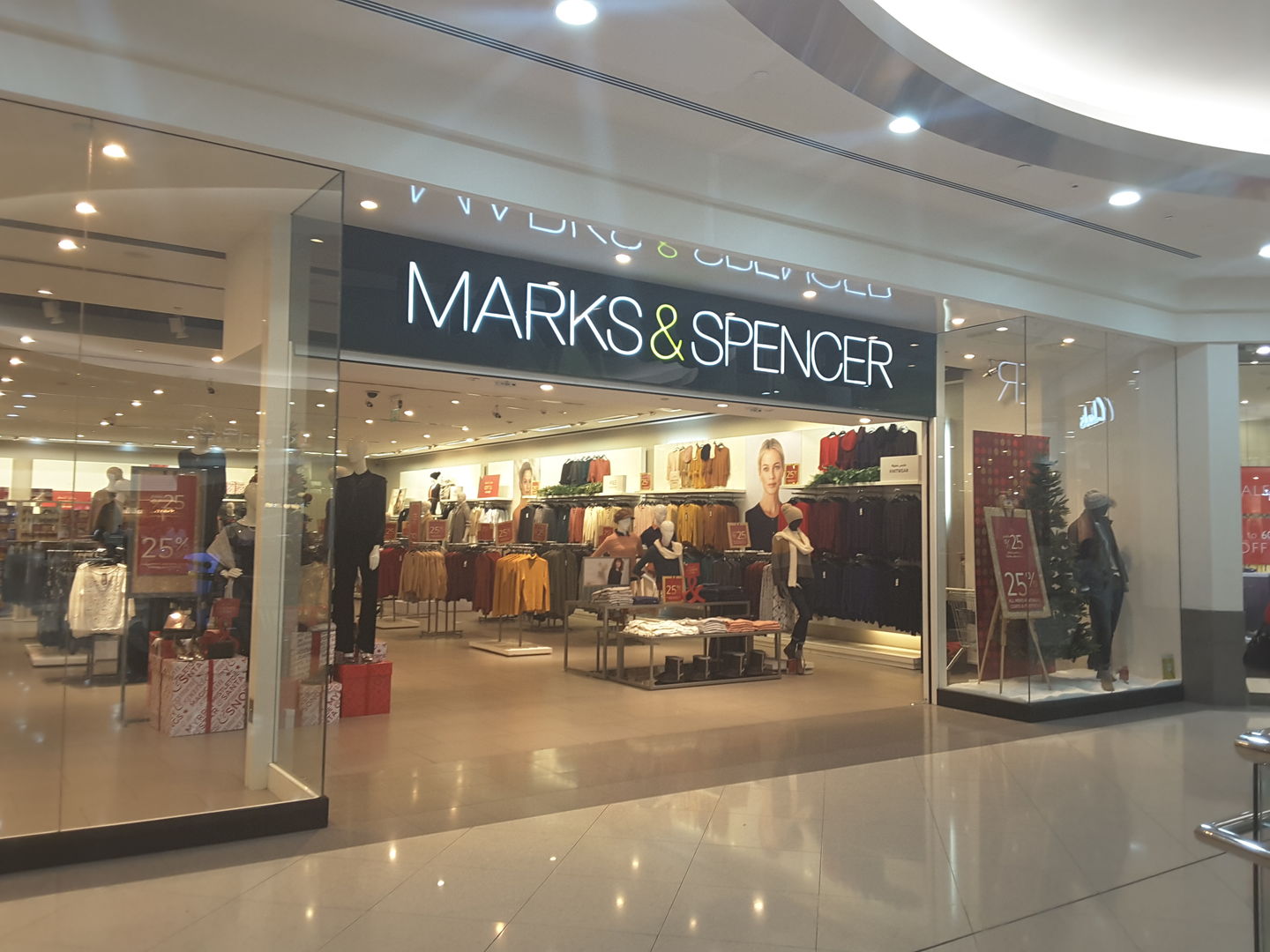 HiDubai-business-marks-spencer-shopping-apparel-port-saeed-dubai-2
