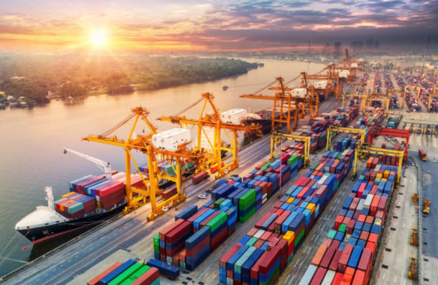 HiDubai-business-utmost-star-transport-shipping-logistics-road-cargo-services-jebel-ali-industrial-1-dubai