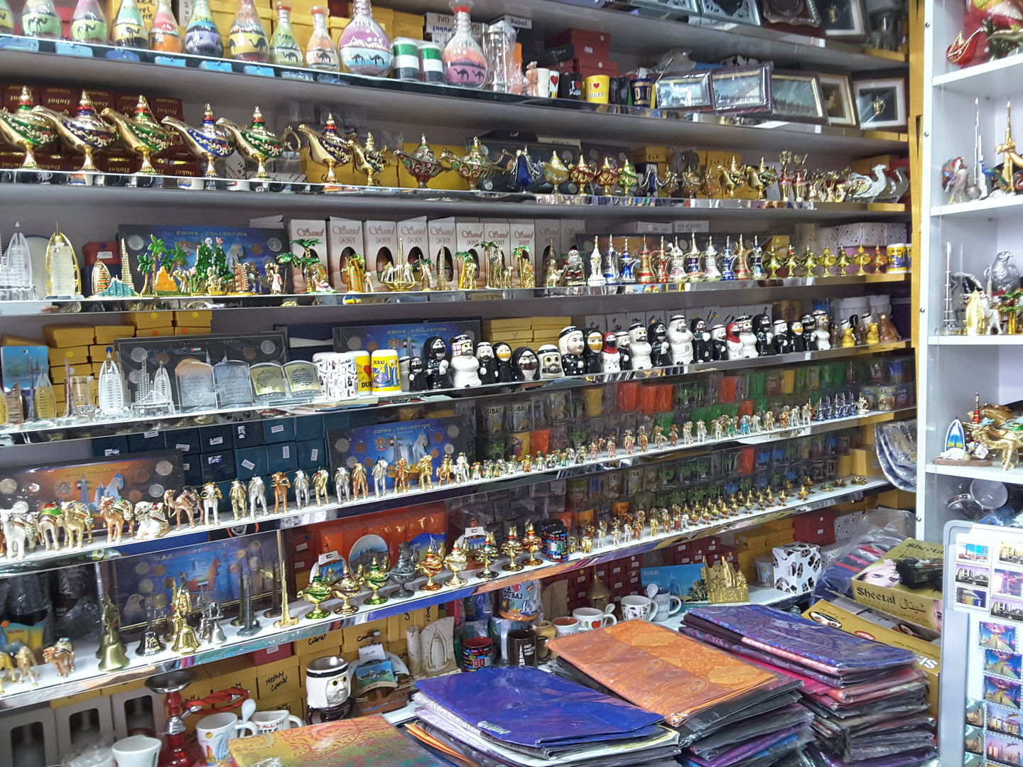 HiDubai-business-al-mihmas-trading-shopping-souvenirs-gifts-al-ras-dubai-2