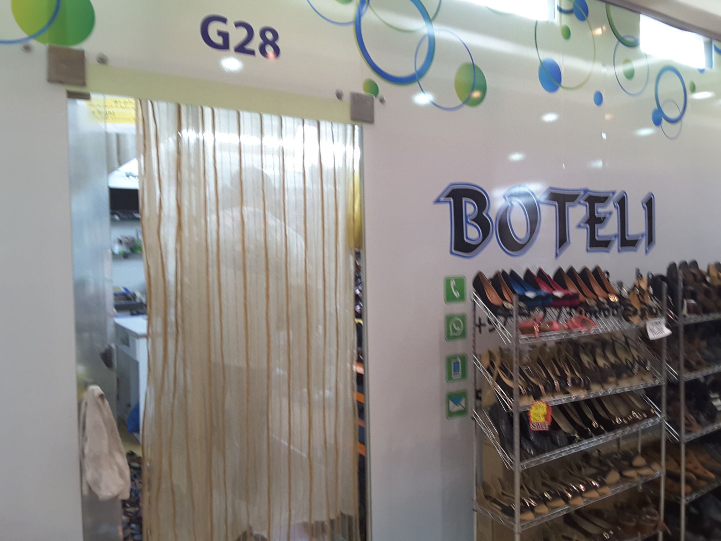 HiDubai-business-dar-al-nashama-trading-shopping-footwear-baniyas-square-dubai-2