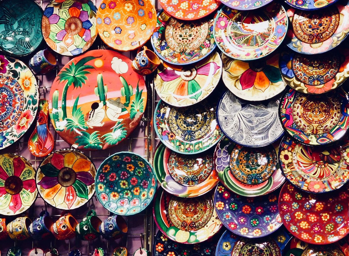HiDubai-business-al-jaber-gallery-shopping-souvenirs-gifts-saih-shuaib-1-dubai-2