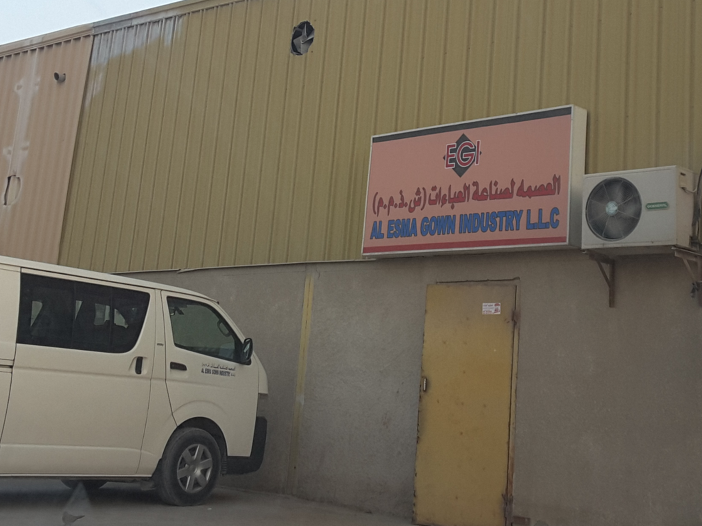 HiDubai-business-al-esma-gown-industry-shopping-apparel-al-qusais-industrial-2-dubai-2
