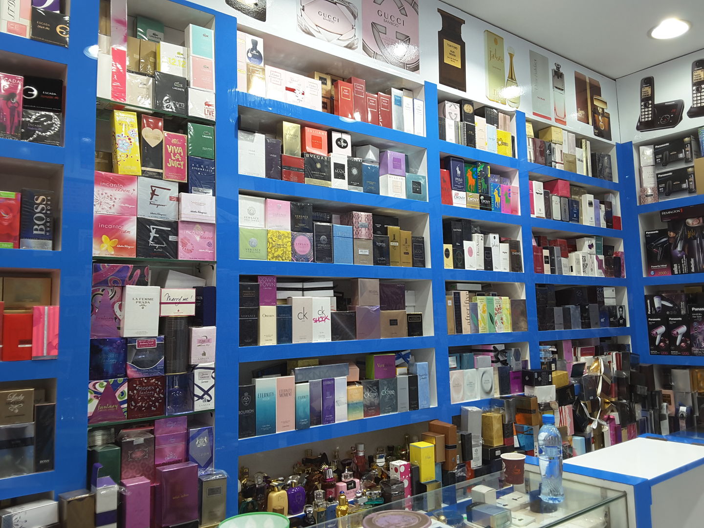 HiDubai-business-sun-city-star-general-trading-shopping-consumer-electronics-meena-bazar-al-souq-al-kabeer-dubai-2