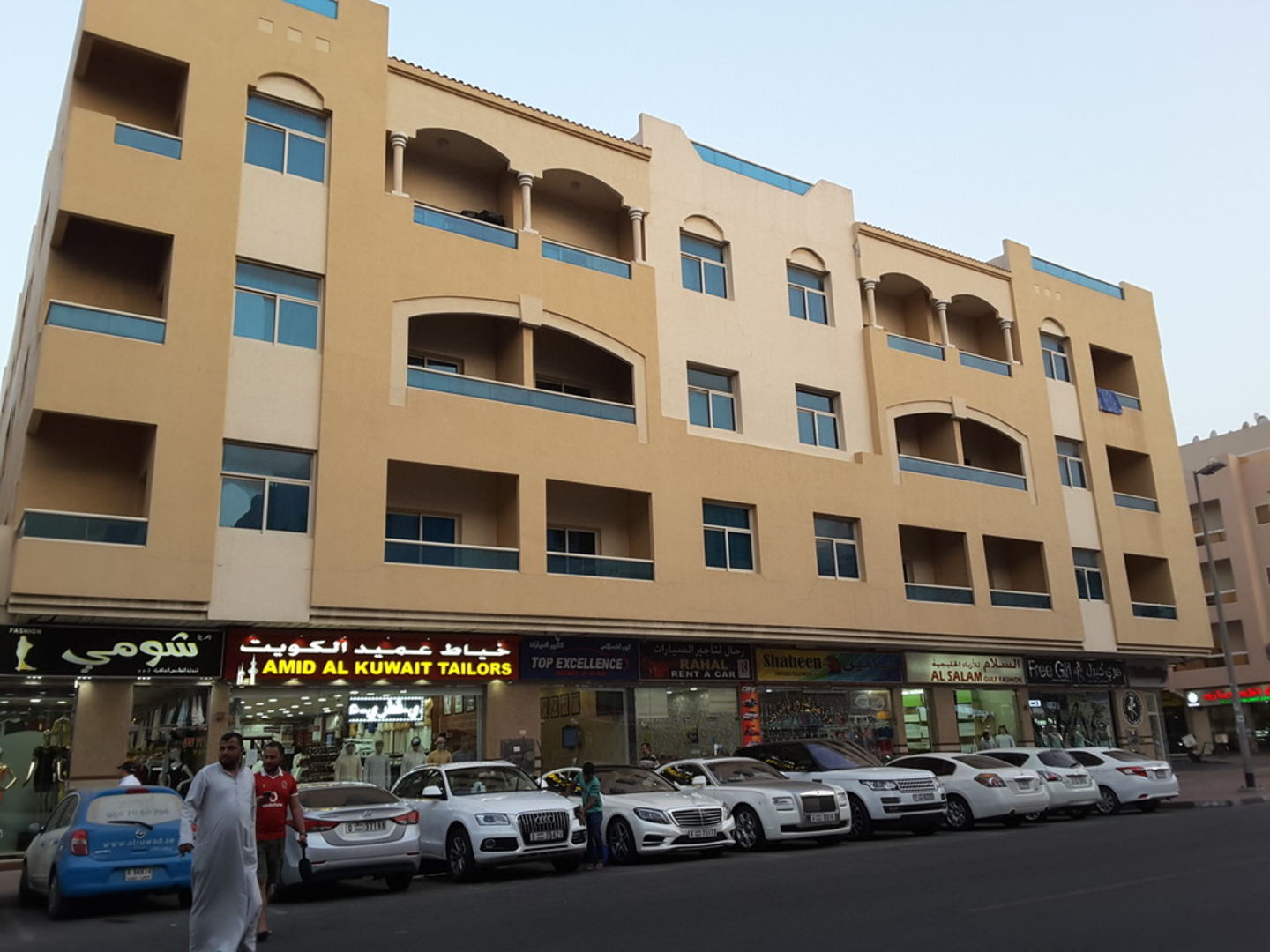 HiDubai-business-firuza-fashion-shopping-apparel-hor-al-anz-east-dubai-2