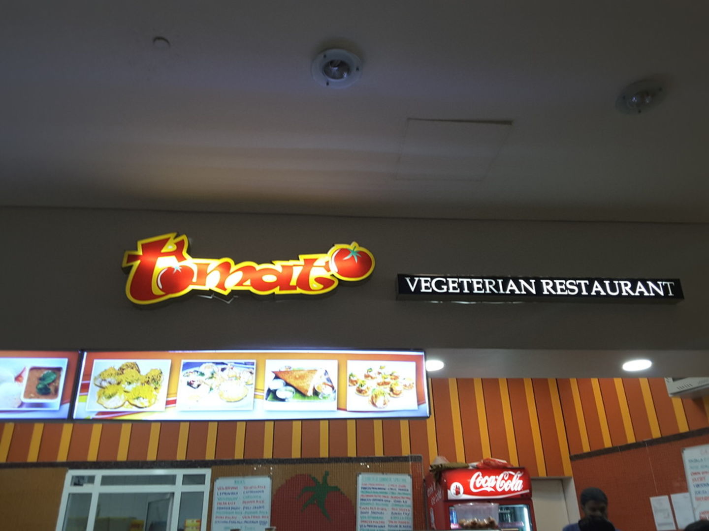 HiDubai-business-tomato-vegetarian-restaurant-food-beverage-restaurants-bars-jebel-ali-industrial-2-dubai-2