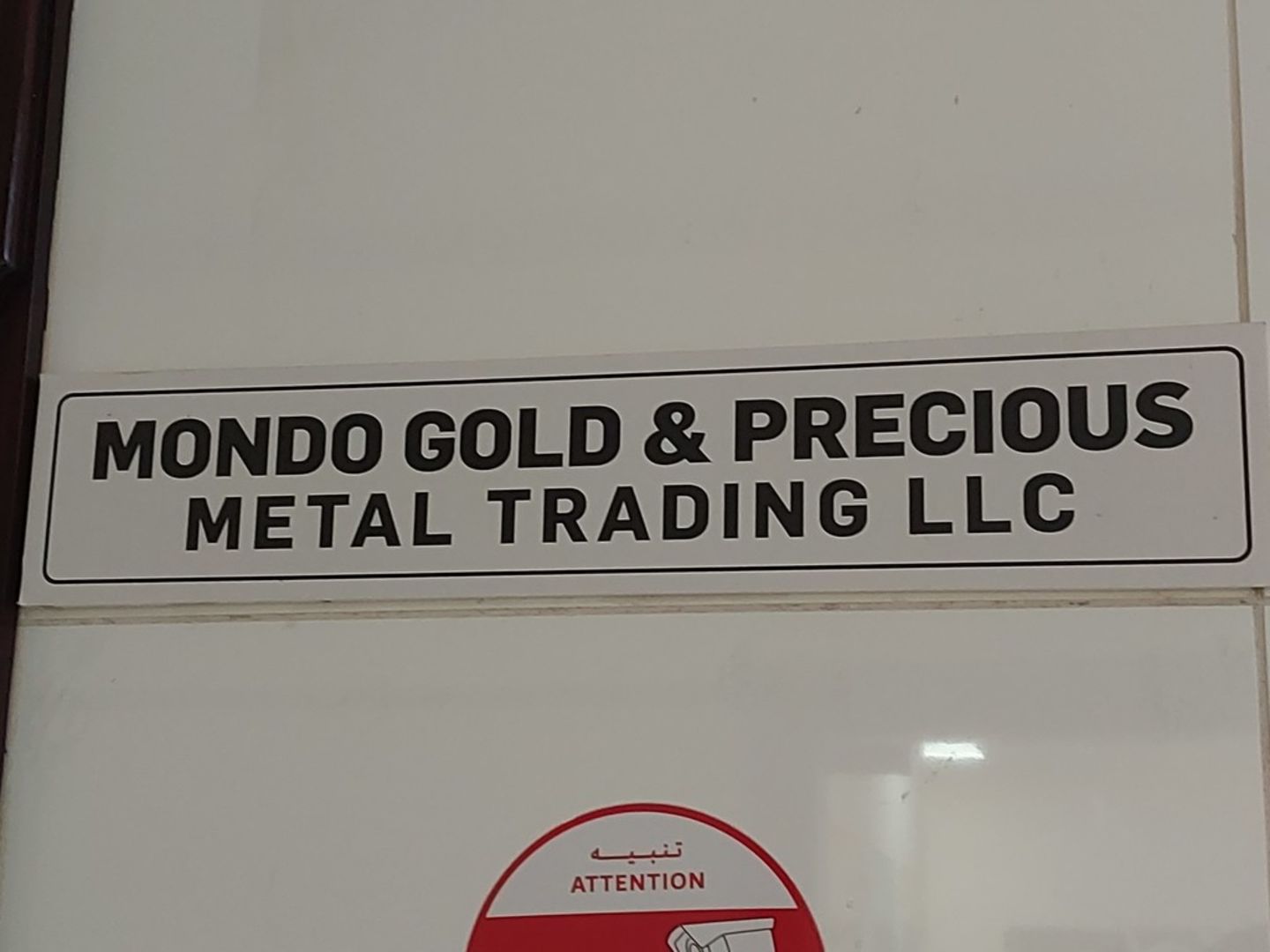 HiDubai-business-mondo-gold-precious-metals-trading-shopping-jewellery-precious-stones-al-khabaisi-dubai